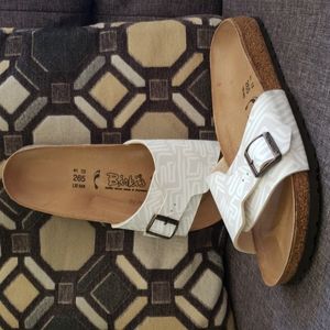 Birkenstock Catalina, Beige, Size 10